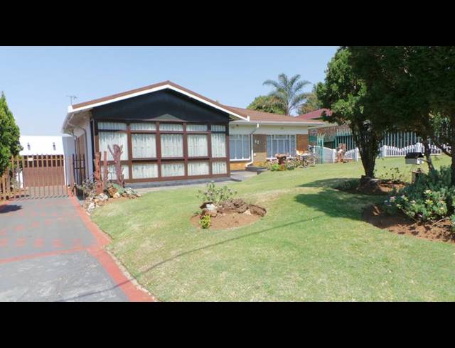 3 BEDROOM HOUSE FOR SALE IN HOMESTEAD